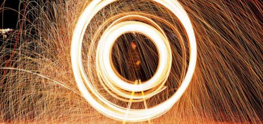 Fuegos artificiales circulares